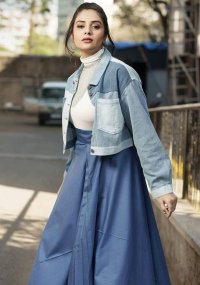 sreemukhi_ teluguvox_15